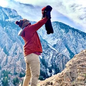 Meet your Posher, Cesar